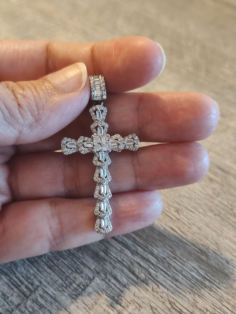 Sterling Silver Cubic Zirconia Cross Pendant - White